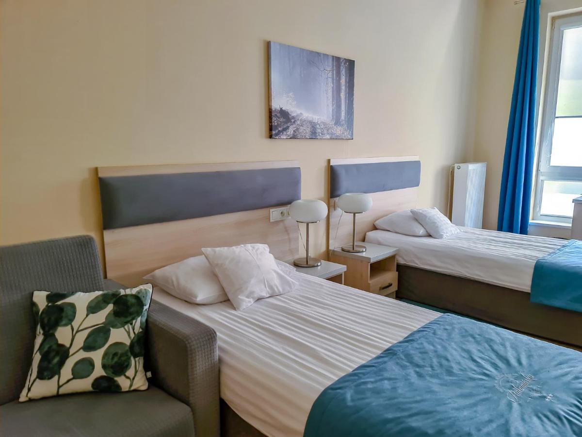 Antoninska Hotel & Apartamenty เลชโน ภายนอก รูปภาพ