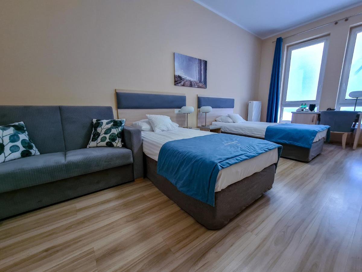 Antoninska Hotel & Apartamenty เลชโน ภายนอก รูปภาพ