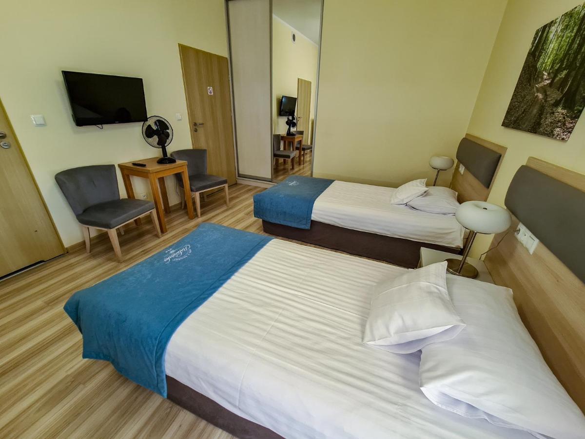 Antoninska Hotel & Apartamenty เลชโน ภายนอก รูปภาพ