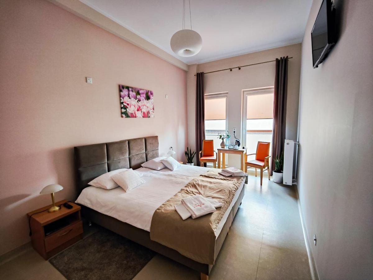 Antoninska Hotel & Apartamenty เลชโน ภายนอก รูปภาพ