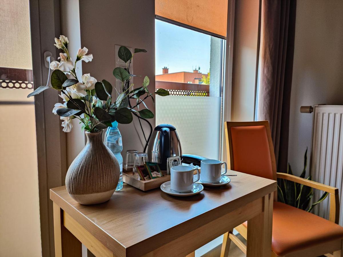 Antoninska Hotel & Apartamenty เลชโน ภายนอก รูปภาพ