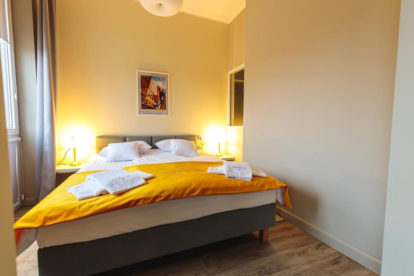 Antoninska Hotel & Apartamenty เลชโน ภายนอก รูปภาพ